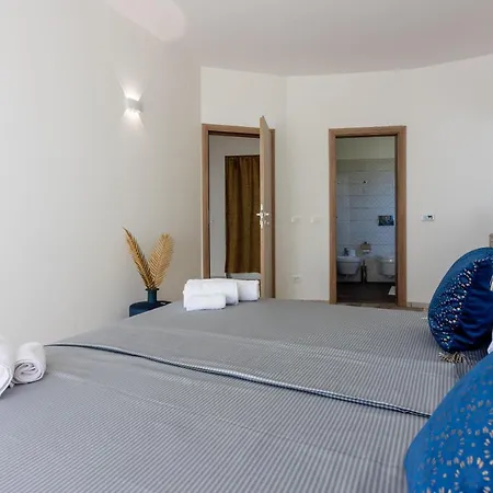 Sea View With Pool Опатия