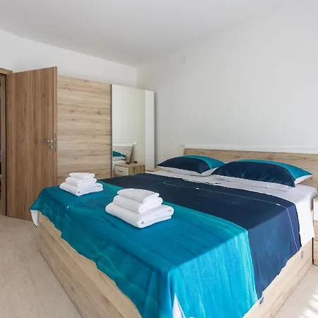 Sea View With Pool Апартаменты *