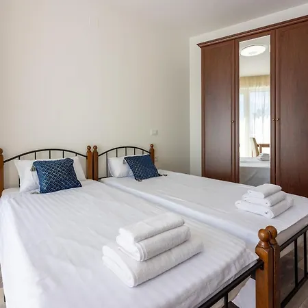 Апартаменты Sea View With Pool *